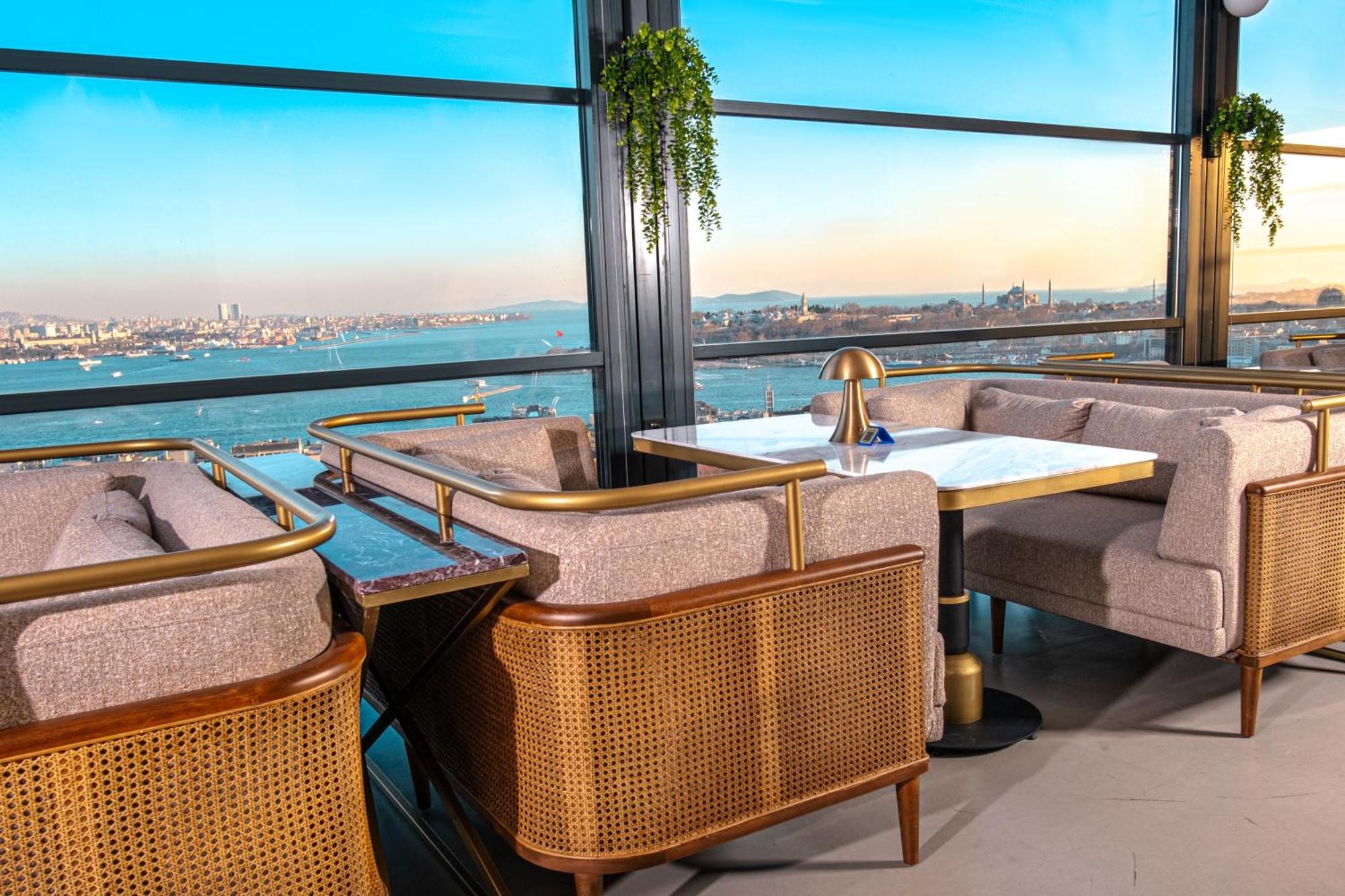 Ring Stone Hotels Bosphorus - Special Class Istanboel Buitenkant foto