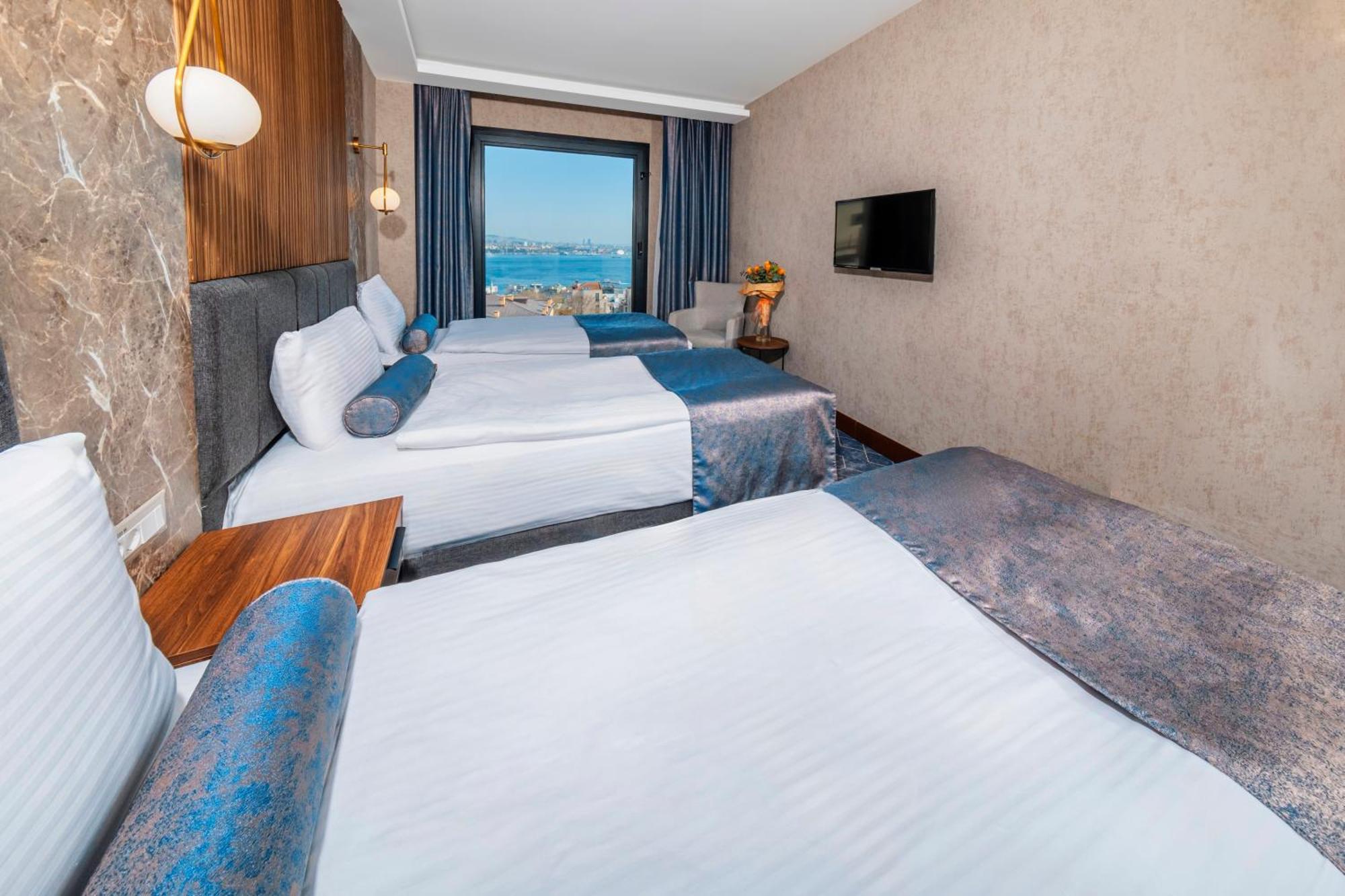 Ring Stone Hotels Bosphorus - Special Class Istanboel Buitenkant foto
